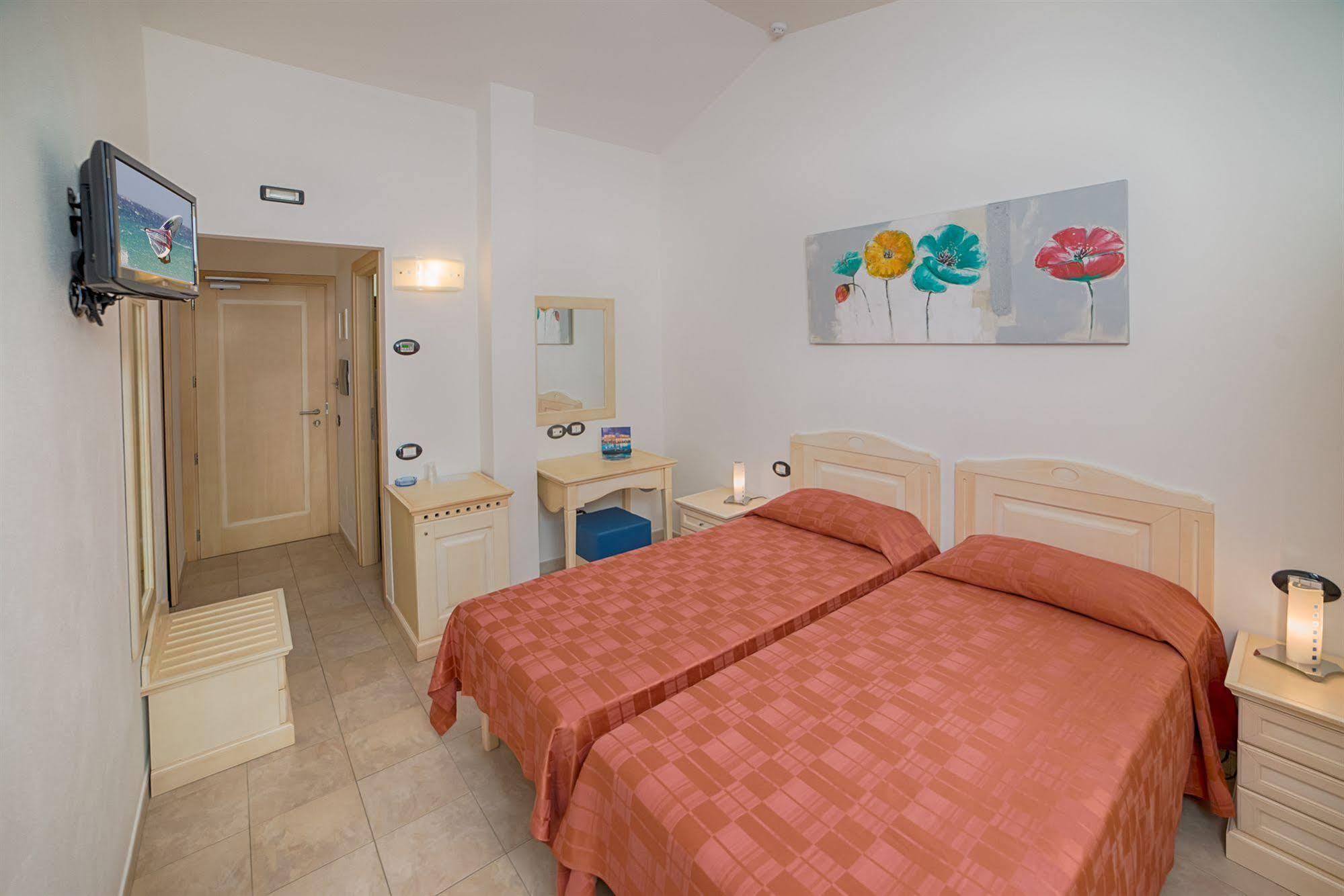 Hotel Ristorante Il Vascello Costa Rei Εξωτερικό φωτογραφία